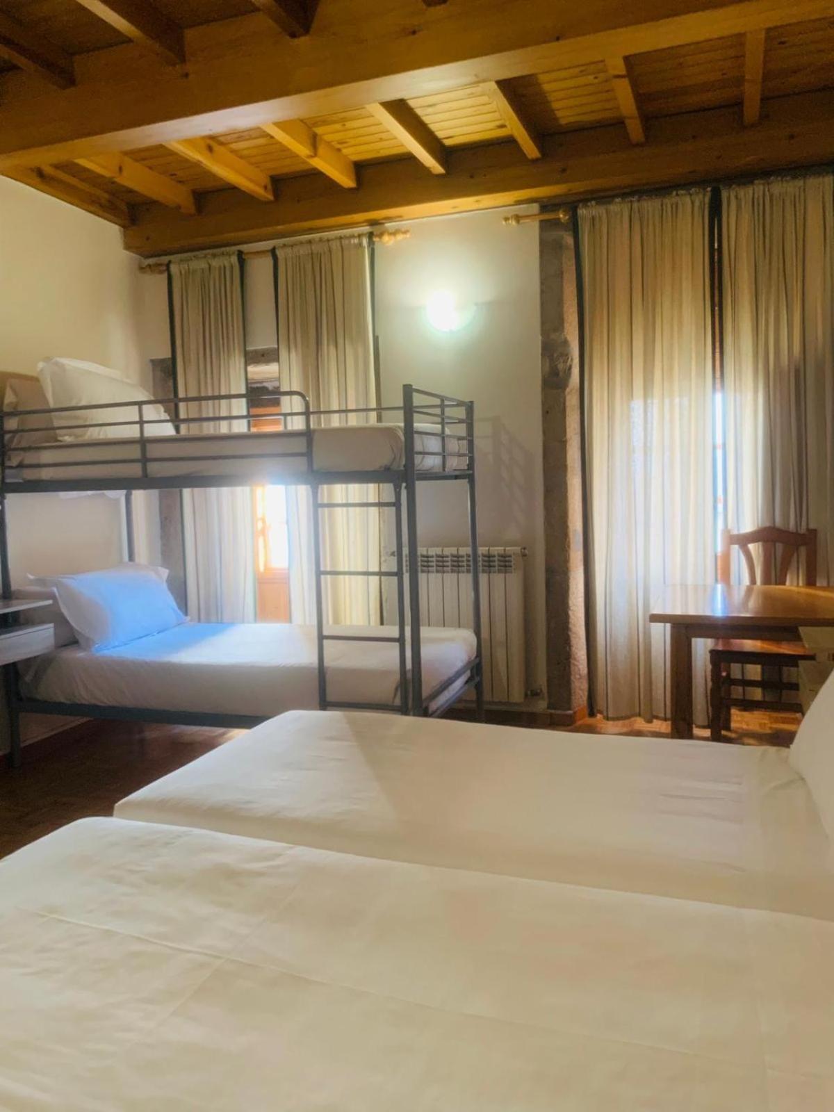 סנטיאגו דה קומפוסטלה Hostal As Margaritas מראה חיצוני תמונה