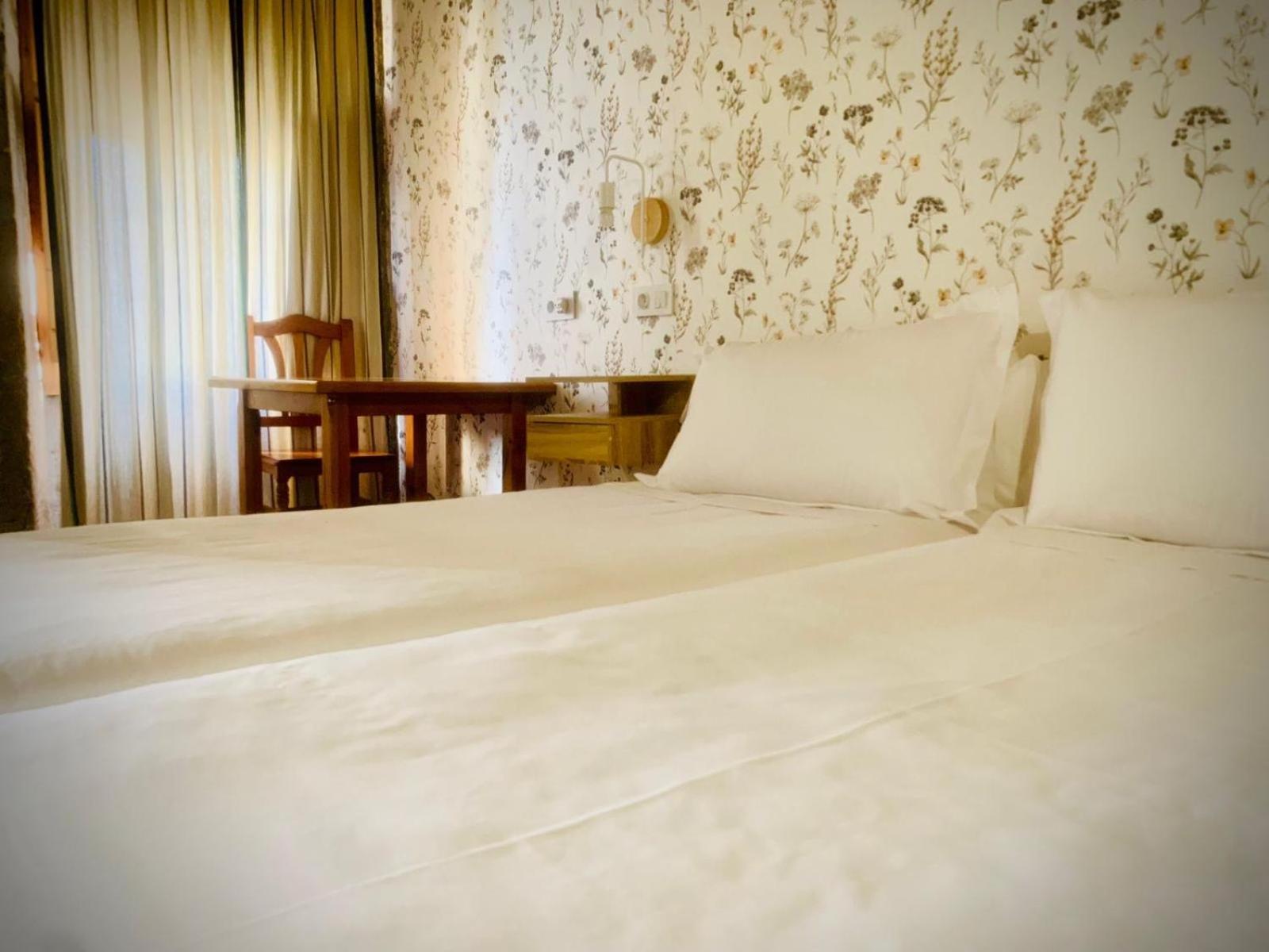 סנטיאגו דה קומפוסטלה Hostal As Margaritas מראה חיצוני תמונה