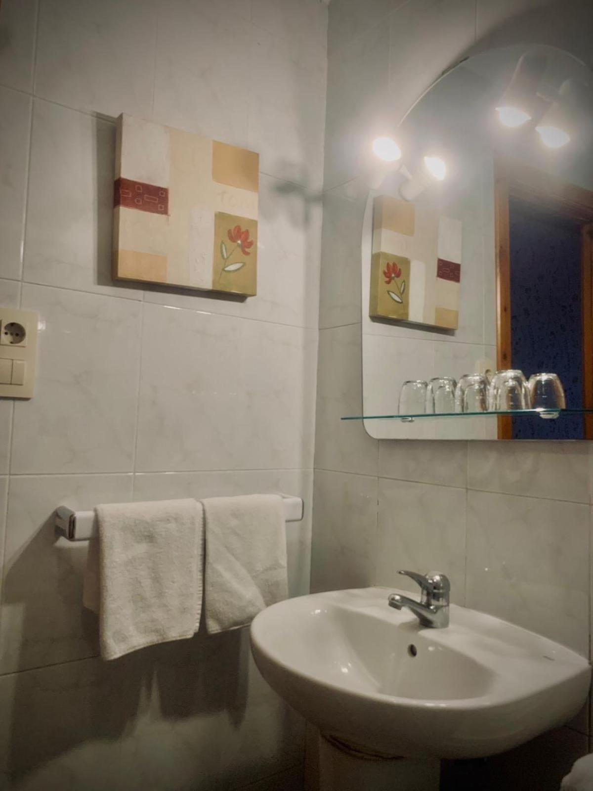 סנטיאגו דה קומפוסטלה Hostal As Margaritas מראה חיצוני תמונה
